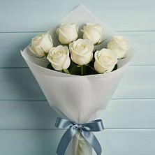 7 Белых роз Эдлесс Лав в Белоомуте Букет 7 Белых роз Эдлесс Лав в Белоомуте