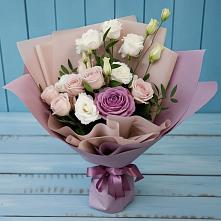 Букет цветов из:  Розы и Лизиантусы в Белоомуте