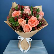 Букет Сплетённые любовью в Белоомуте Букет цветов из: Розы и Альстромерии в Белоомуте