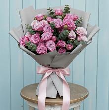 Композиция Яркий комплимент в Белоомуте Букет цветов из: Розы в Белоомуте